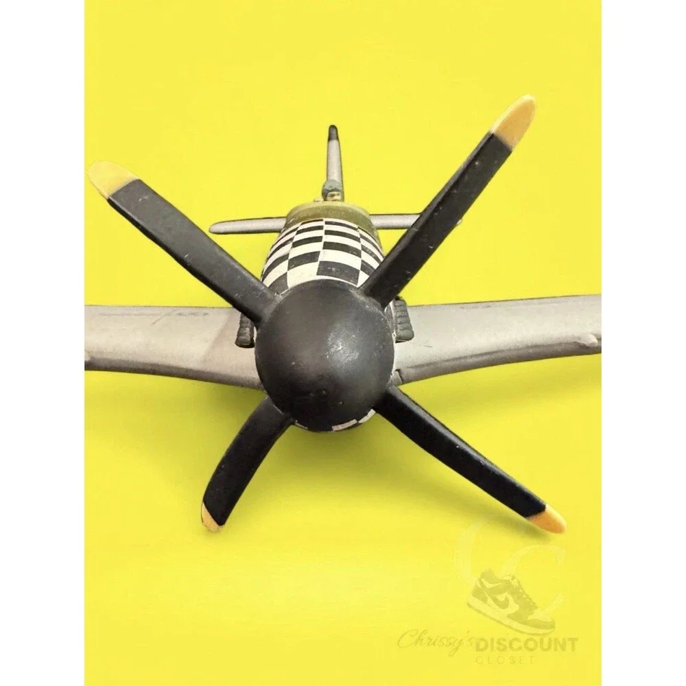 MUSTANG Model Metal Airplane P-51D Big Beautiful Doll Fighter Squadron  Desk Top